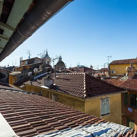 Le Centrale - Old Town